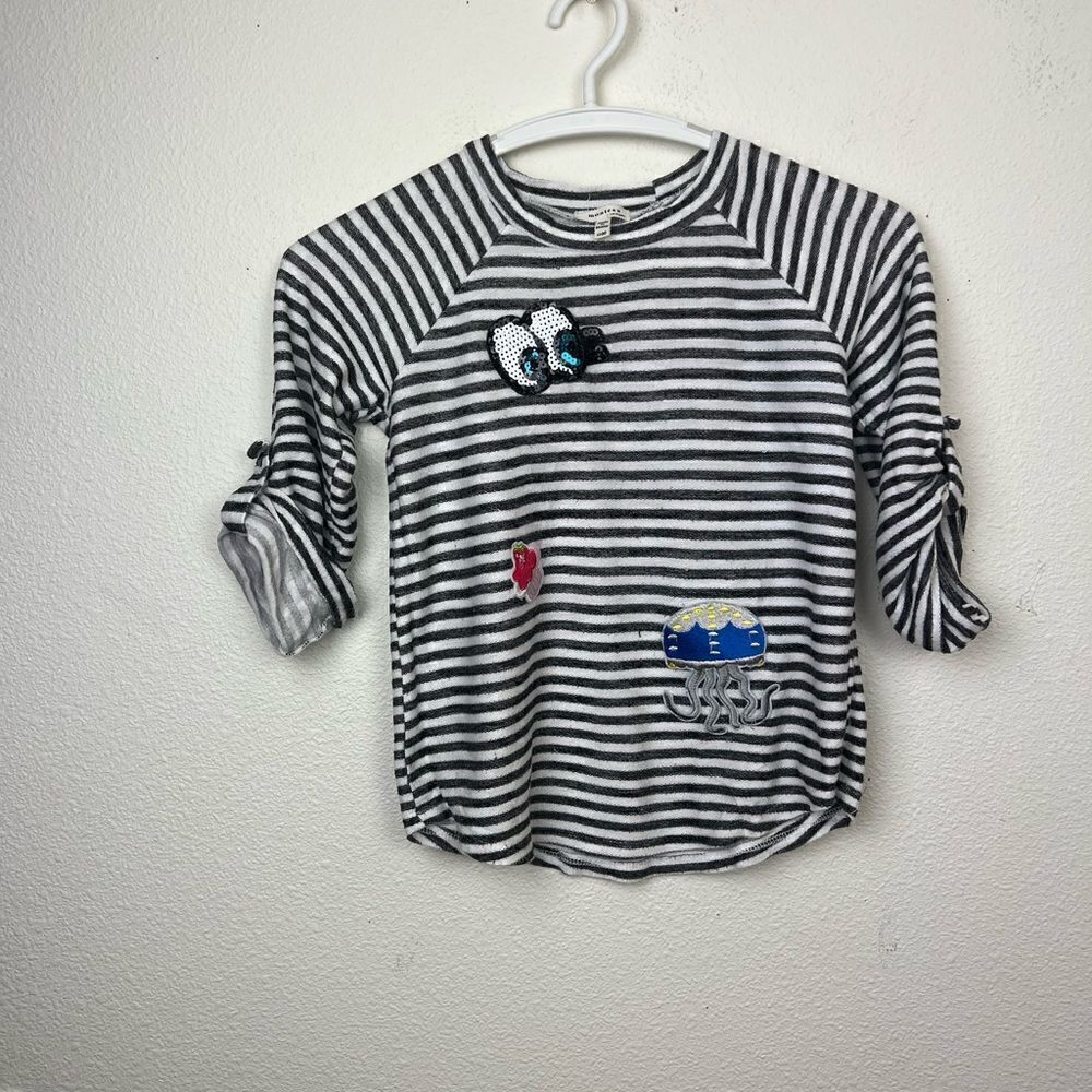 Monteau Girl 3/4 sleeve shopkins print striped Top size M(10)